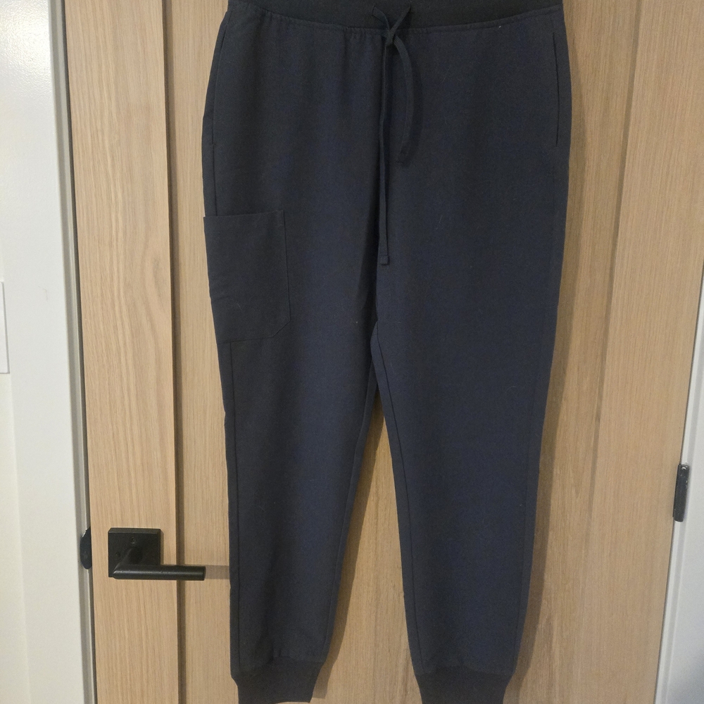 Mandala Pewter Grey Scrub Set - Picture 8 of 11